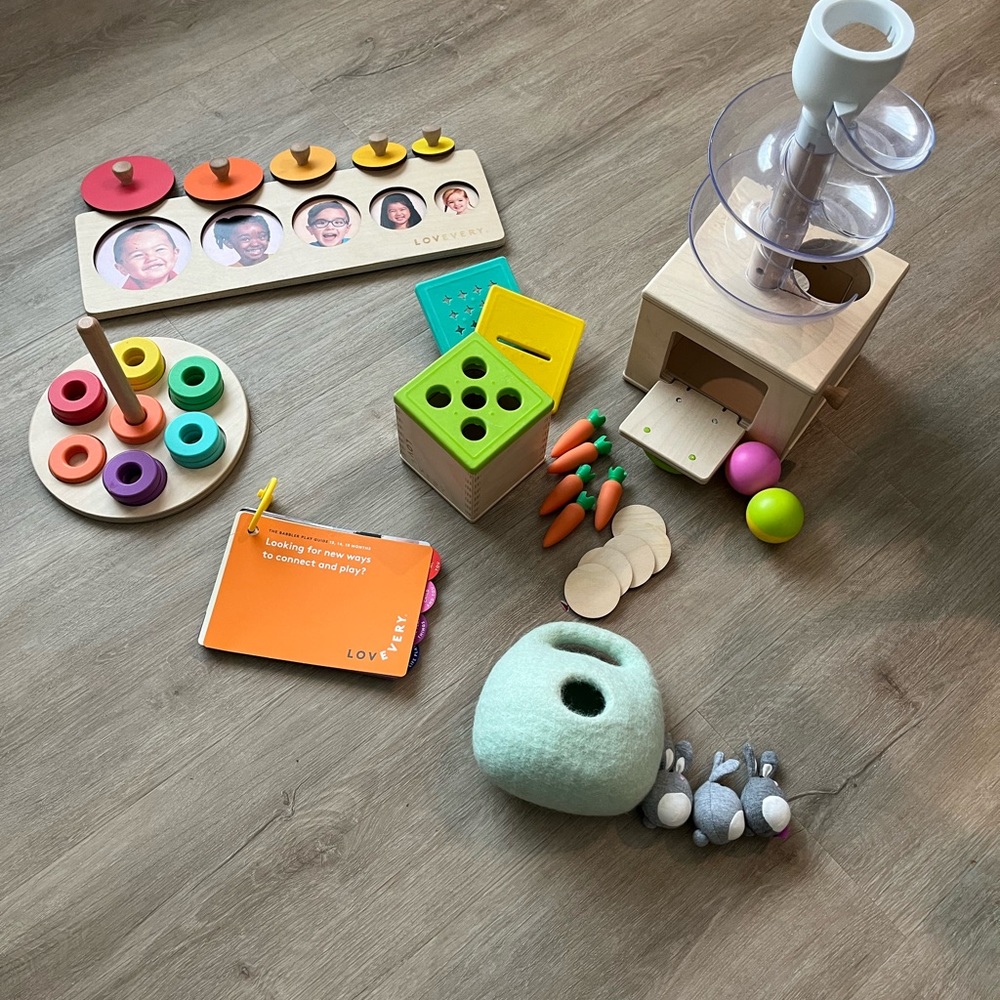 COPY - Lovevery Babbler Play Kit months 13,14,15